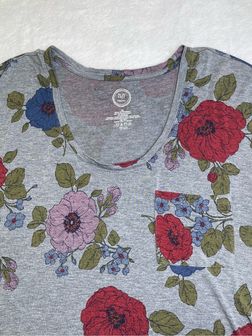 Maurices 24/7 Floral Short Sleeve Tunic Tee Top Size XL Heather Grey Red Blue